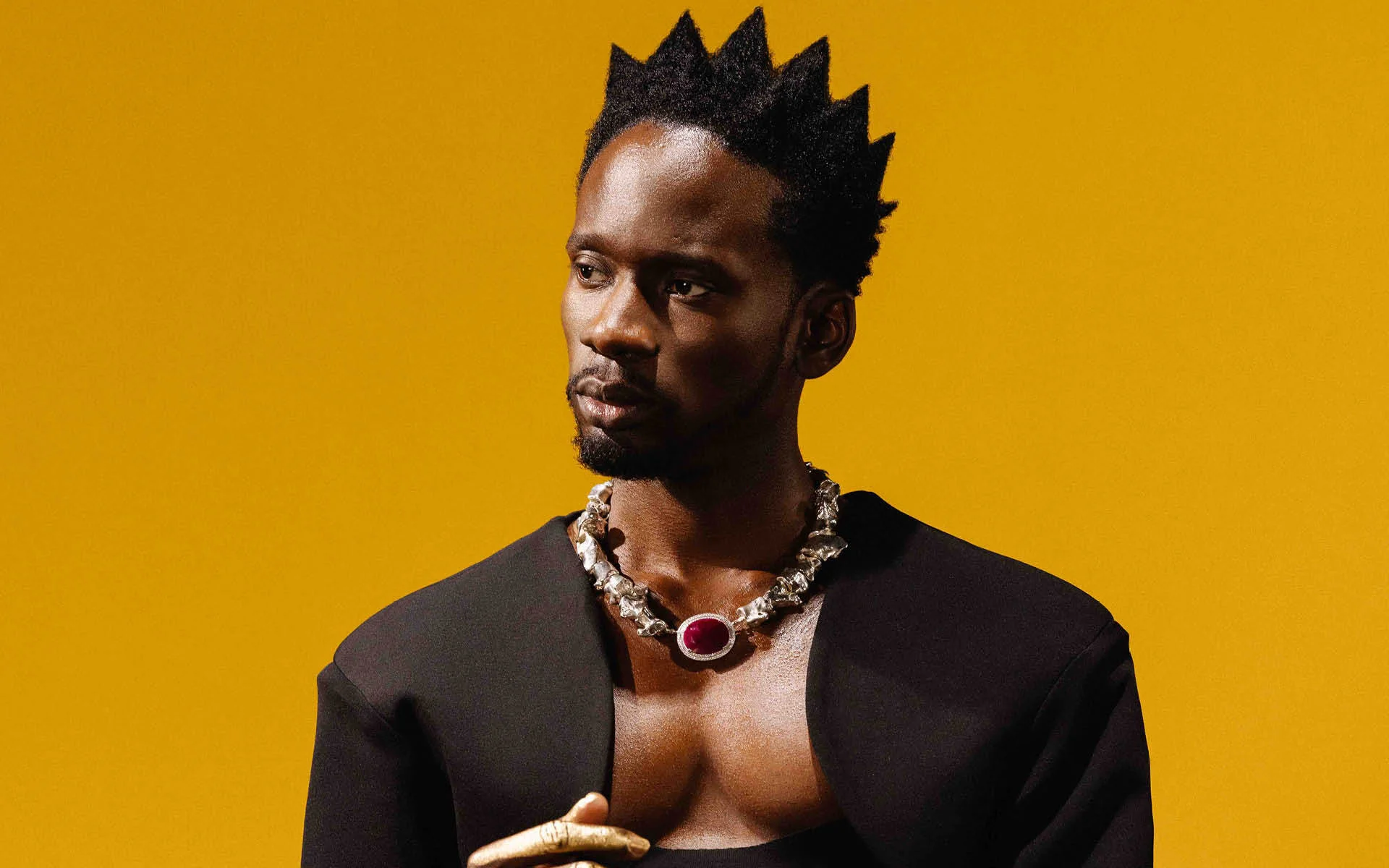 Mr-Eazi-Pledges-2-Million-for-Modern-Event-Centre-in-Accra